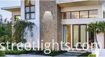 Factory Price Outdoor Decorative Solar Wall Lamp LED Garden Spot Light Design Wall-Mounted Light for Landscaping Patios and Decks Walkways and Pathways